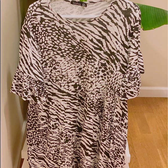 Boohoo Leopard Pattern White Dress - Picture 1 of 1